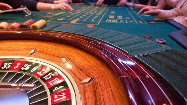 Why Online Baccarat is So Popular and What You Need to Know